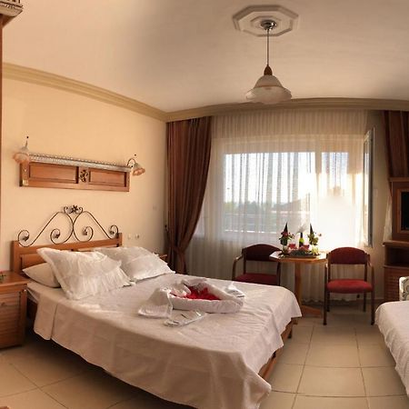 Mertur Hotel Ciftlikkoy  Экстерьер фото